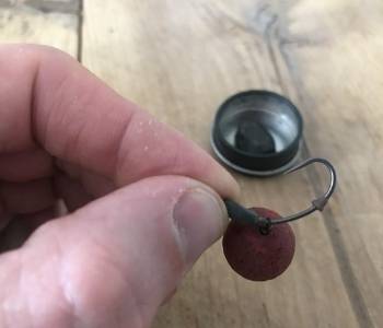 best carp rigs for beginners - ronnie rig - step 10