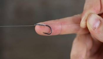 Carp fishing rigs for beginners - The D Rig - Step 3