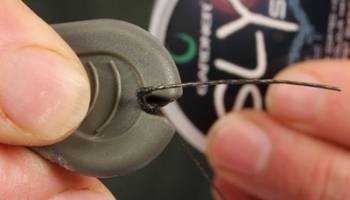 carp rig for beginners - pop up rig step 1